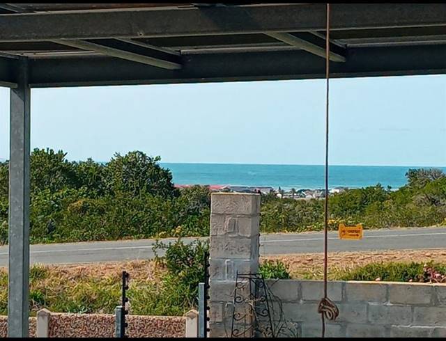 3 BEDROOM HOUSE FOR SALE IN STILBAAI-WES